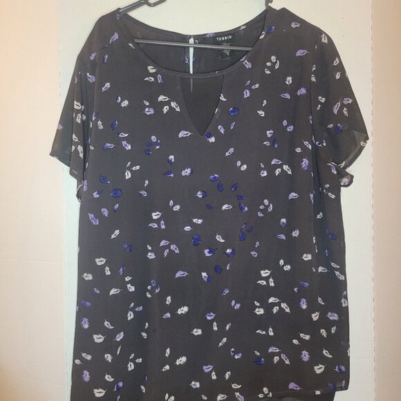 Torrid - Picture 1 of 2